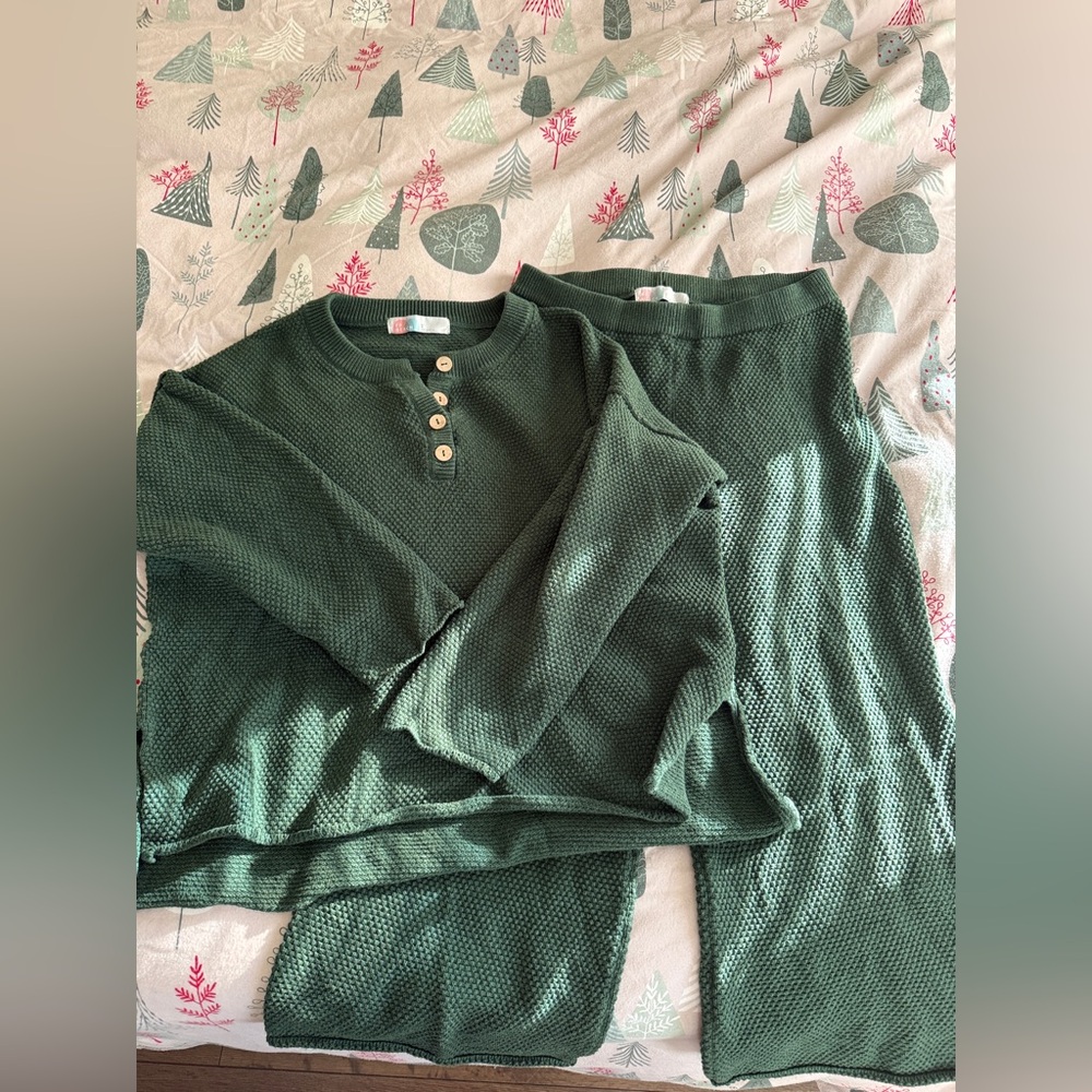 🌲 Hailee Sweater Set ✨